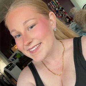 Meet your Posher, Harley